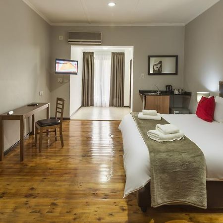 Clanwilliam Hotel Exterior photo