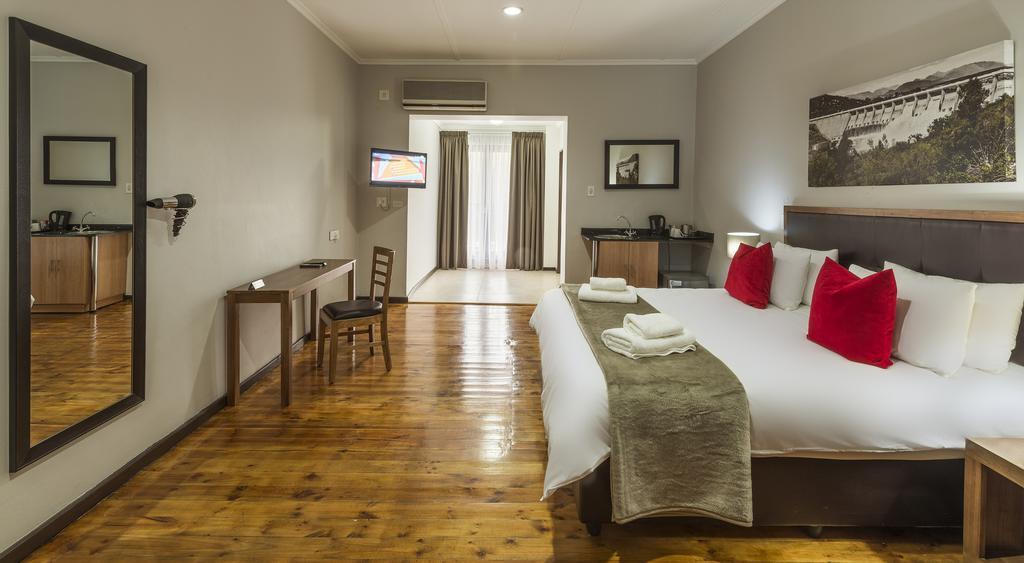 Clanwilliam Hotel Exterior photo