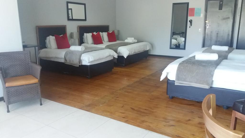 Clanwilliam Hotel Exterior photo